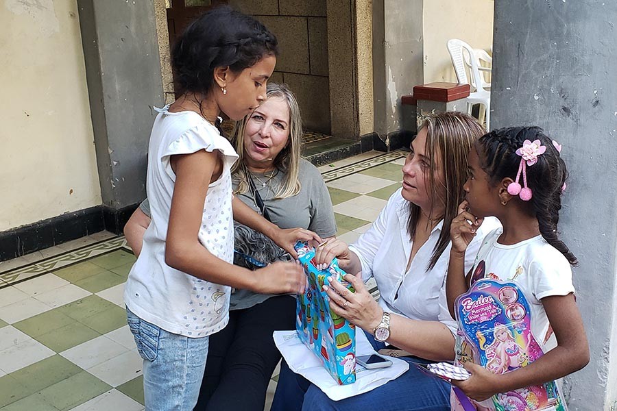 universidad sergio arboleda regalos navidad barlovento 03