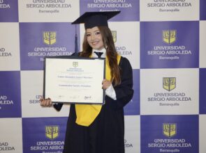 ÉXITO ACADÉMICO: GRADUADOS DE PREGRADO Y POSTGRADO DE LA SERGIO BARRANQUILLA RECIBEN SUS TÍTULOS