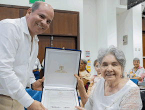 LA SERGIO RECONOCIÓ LA TRAYECTORIA INSTITUCIONAL DE DOÑA RITA ILLIGDE AARÓN