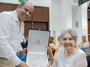 LA SERGIO RECONOCIÓ LA TRAYECTORIA INSTITUCIONAL DE DOÑA RITA ILLIGDE AARÓN