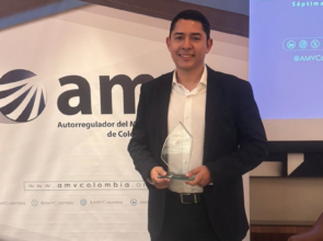 EGRESADO SERGISTA RECIBIÓ RECONOCIMIENTO NACIONAL EN LOS PREMIOS AMV 2026