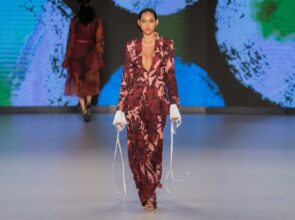 SERGISTA SE DESTACÓ COMO MODELO EN LA SEMANA DE LA MODA MÁS IMPORTANTE DEL PAÍS