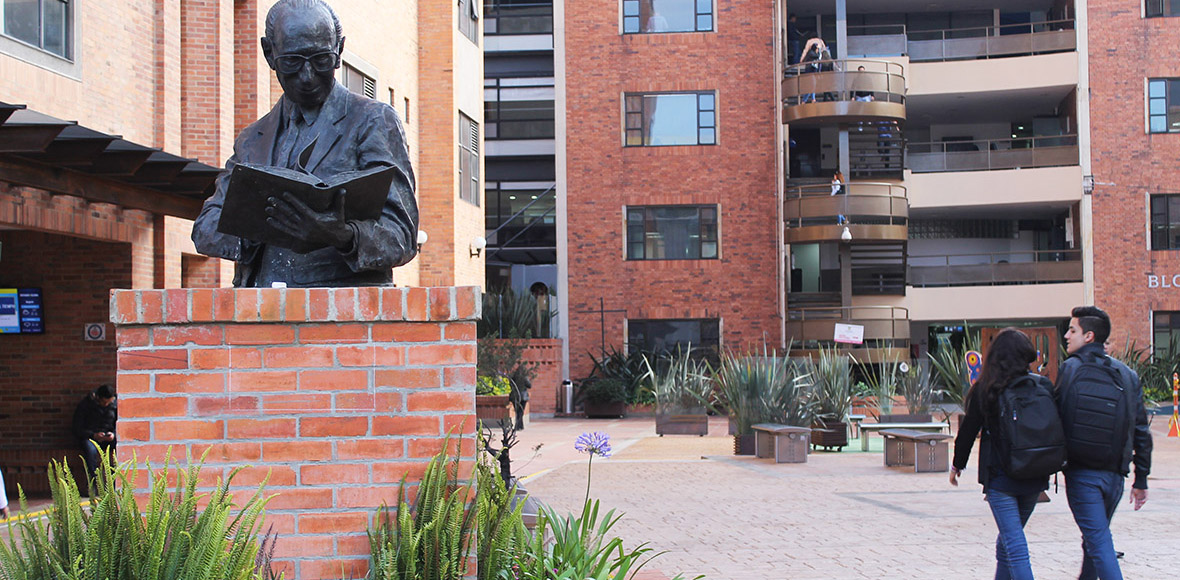 entrada_plazoleta_sergio1