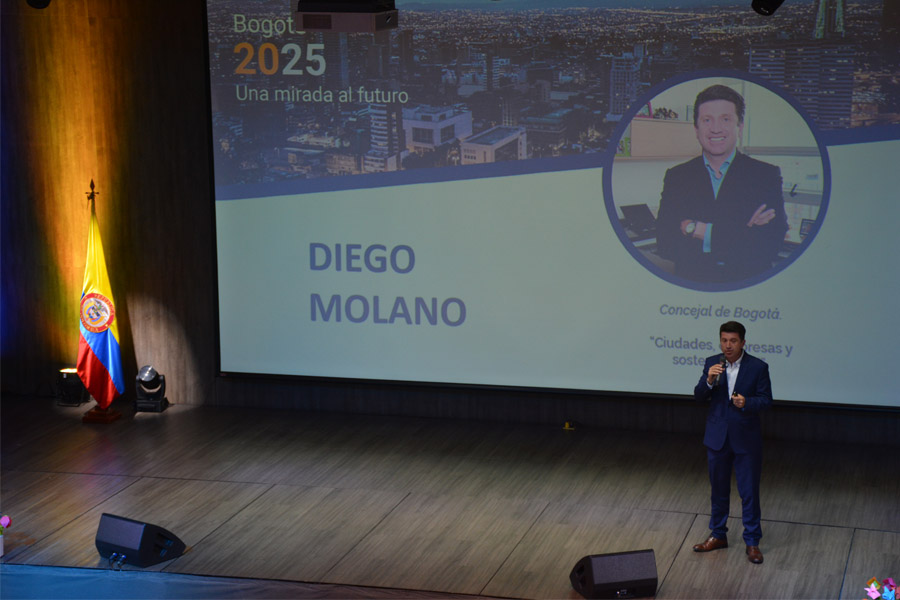 bogota-diego-molano-escuela-negocios-prime-business-school-univesidad-sergio-arboleda-centro-de-eventos-hall-74