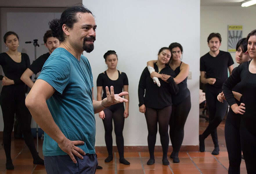 daniel-fetecua-visita-la-sergio-donde-estudiar-teatro-musical-bogota-pregrado-escuela-artes-musica-universidad-sergio-aboleda-11