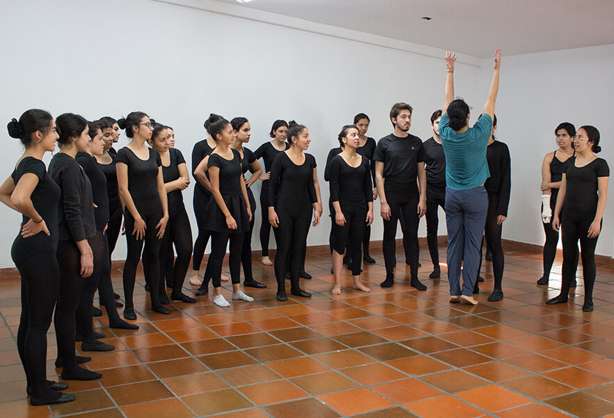 daniel-fetecua-visita-la-sergio-donde-estudiar-teatro-musical-bogota-pregrado-escuela-artes-musica-universidad-sergio-aboleda-8