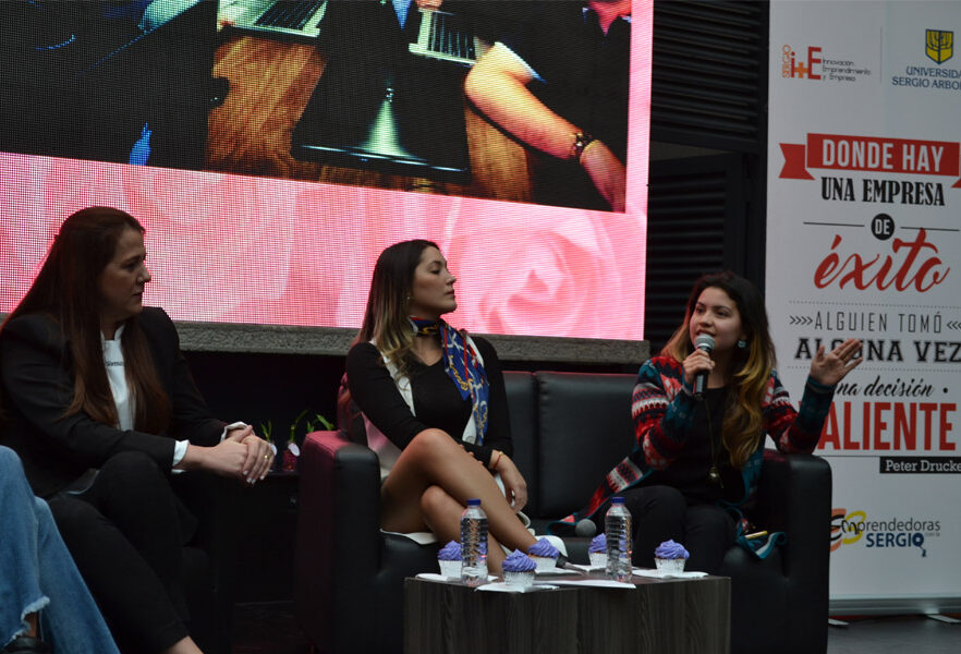 talk-show-mujeres-que-inspiran-universidad-sergio-arboleda-centro-emprendimiento-inovacion-emprendimiento-femenino-2