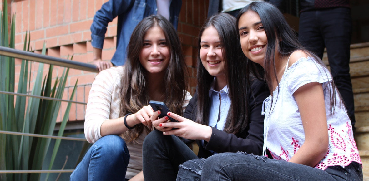 estudiantes-universidad-sergio-arboleda-biblioteca-banner