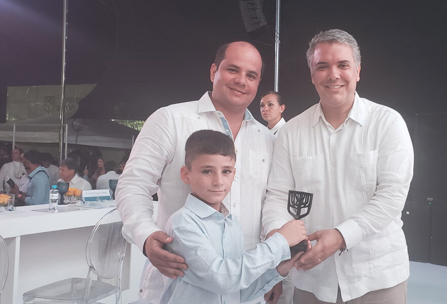 ivan-duque-marquez-presidente-republica-colombia-inaugura-nuevo-campus-universidad-sergio-arboleda-barranquila-egresado-destacado-ser-sergista-es-para-siempre