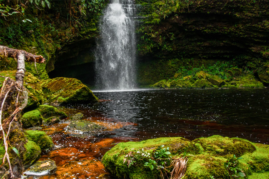 rio-suaza-parque-nacional-los-guacharos-colombia-universidad-sergio-arboleda-observatorio-ambiental-ideasa