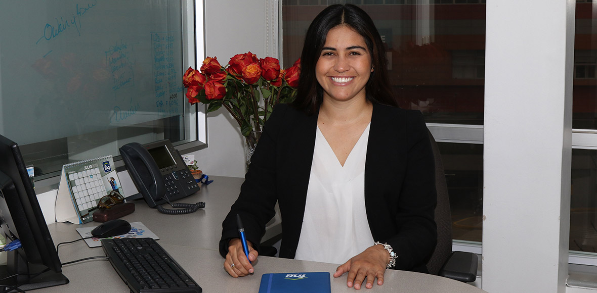 natalia-fajardo-egresada-sergista-universidad-sergio-arboleda-oficina-egresados