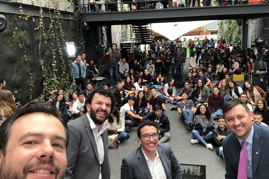 carlos-fernando-galan-aspirante-a-la-alcaldia-mayor-de-bogota-universidad-sergio-arboleda-tercera-edicion-charladitos-con-la-sergio-10