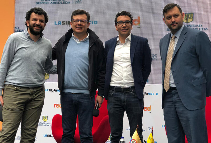 hollman-morris-candidato-a-la-alcaldia-de-bogota-charladitos-con-la-sergio-universidad-sergio-arboleda8