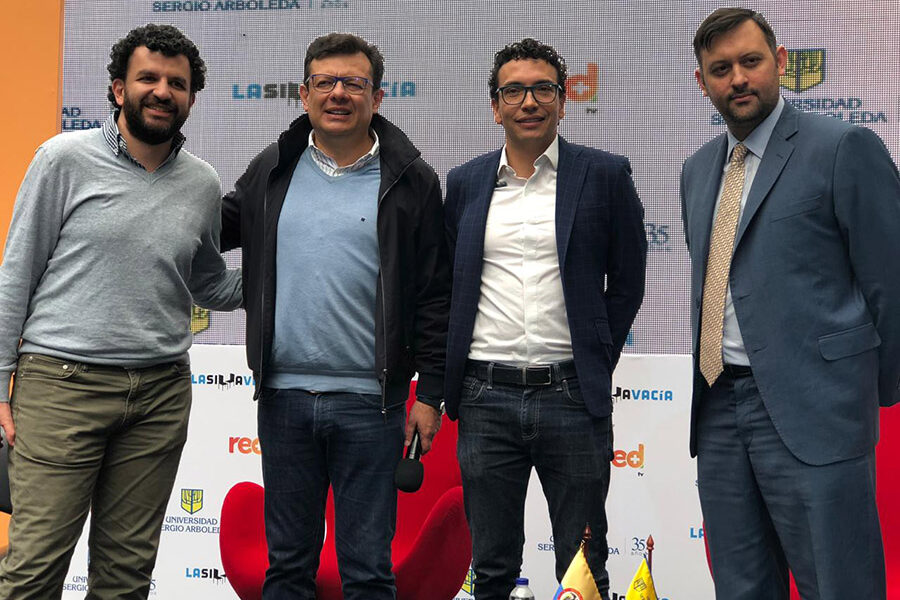 hollman-morris-candidato-a-la-alcaldia-de-bogota-charladitos-con-la-sergio-universidad-sergio-arboleda8
