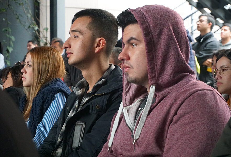miguel-uribe-candidato-a-la-alcaldia-de-bogota-charladitos-en-la-sergio-univerisdad-sergio-arboleda4