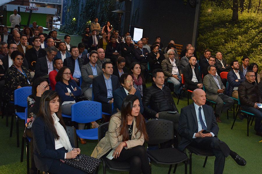 Escuela Internacional de Administración y Marketing EIAM encuentro docentes modelo por competencia