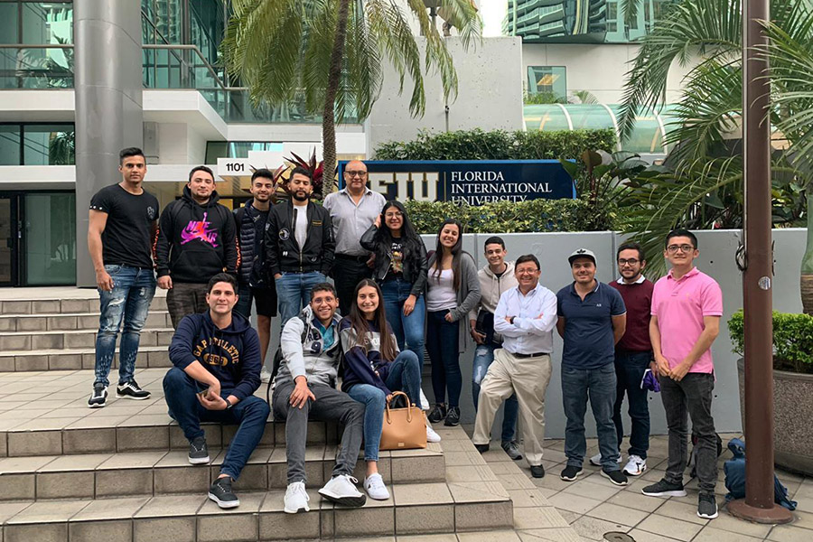 Estudiantes de la EIAM vivieron una semana de internacionalizacion en Miami