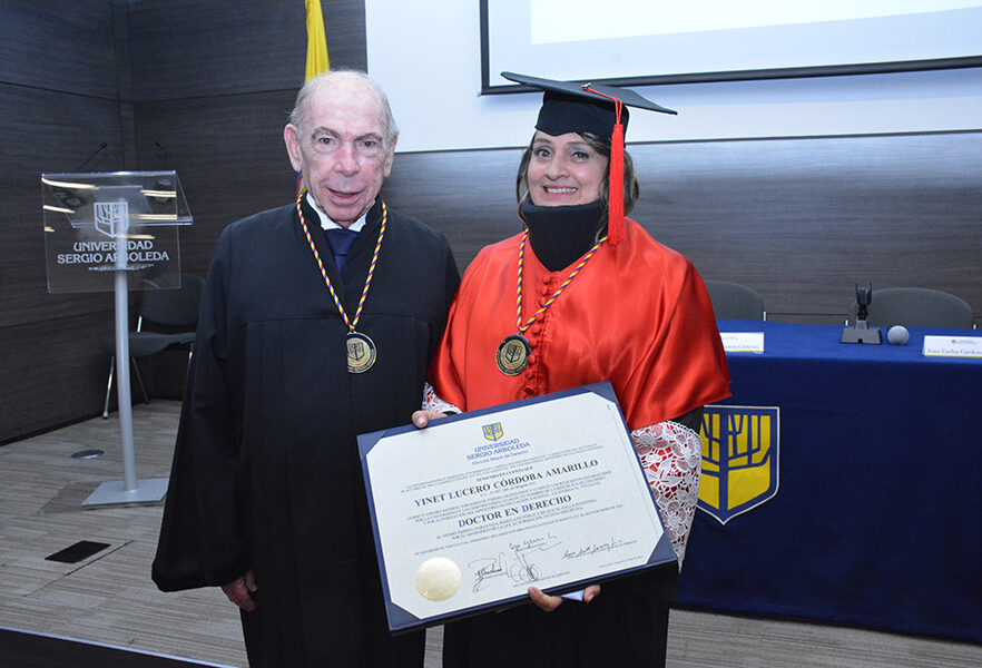 Yinet Lucero Córdoba Amarillo, primera doctora en derecho Universidad Sergio Arboleda6