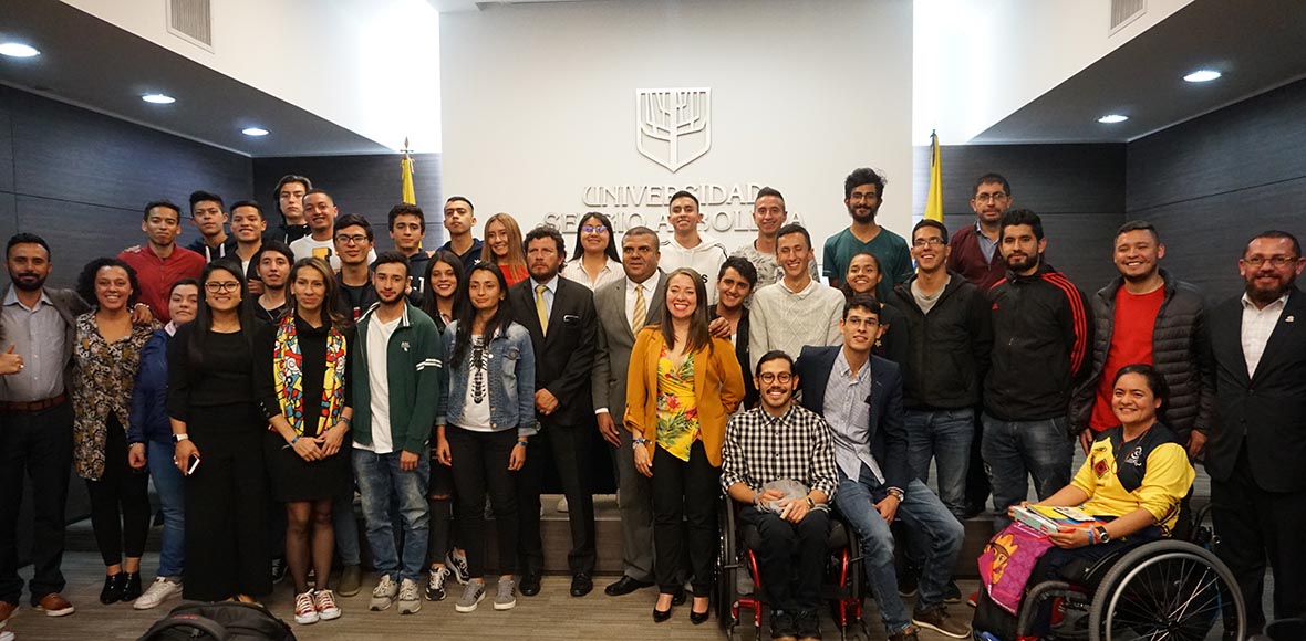 primera catedra paralimpica escuela ciencias de la salud deporte universidad sergio arboleda ministerio del deporte comité paralímpico colombiano