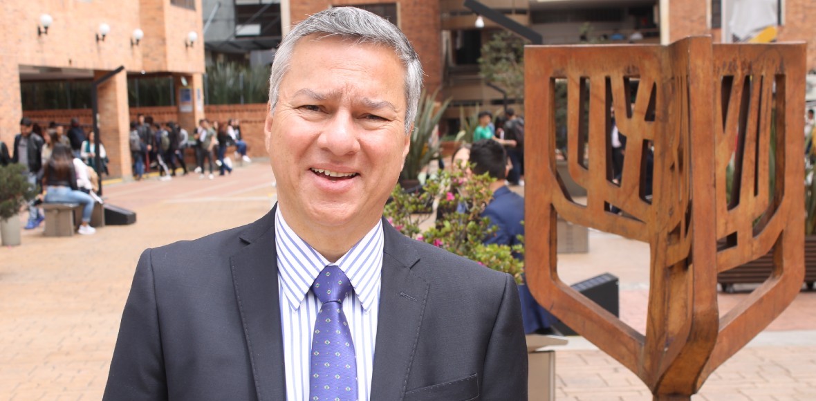 leonardo espinosa quintero decano escuela mayor de derecho universidad sergio arboleda