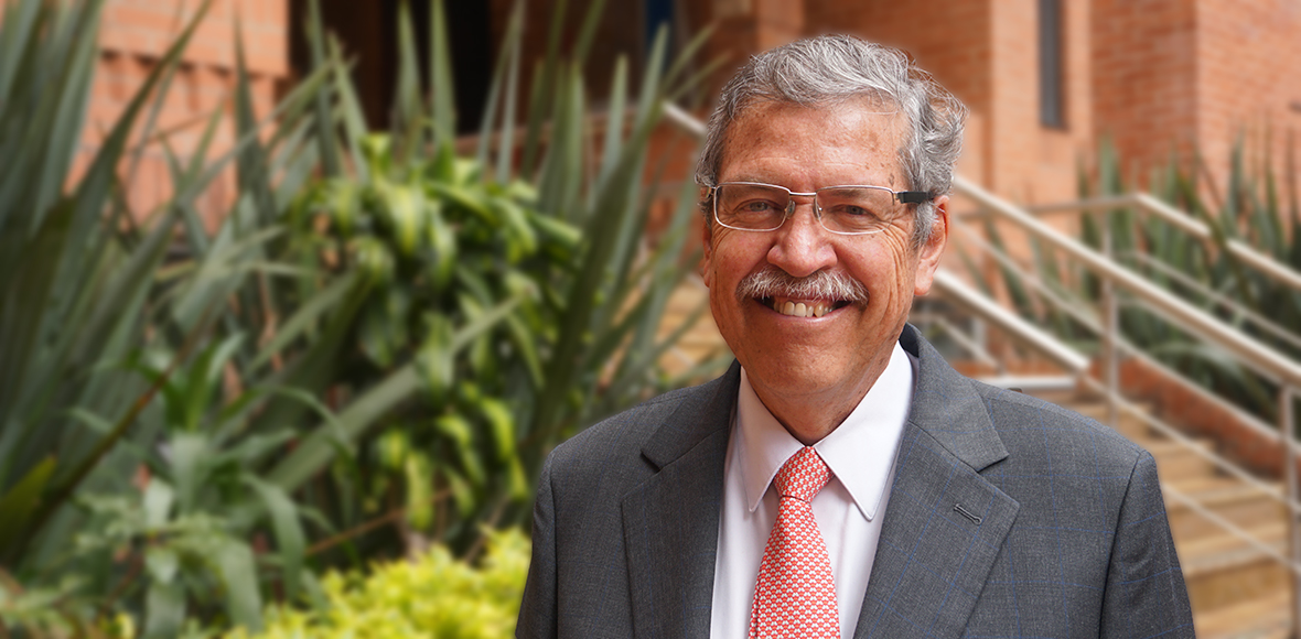 Luis Guillermo Guerrero exmagistrado Corte Constitucional de Colombia Escuela Mayor de Derecho Universidad Sergio Arboleda