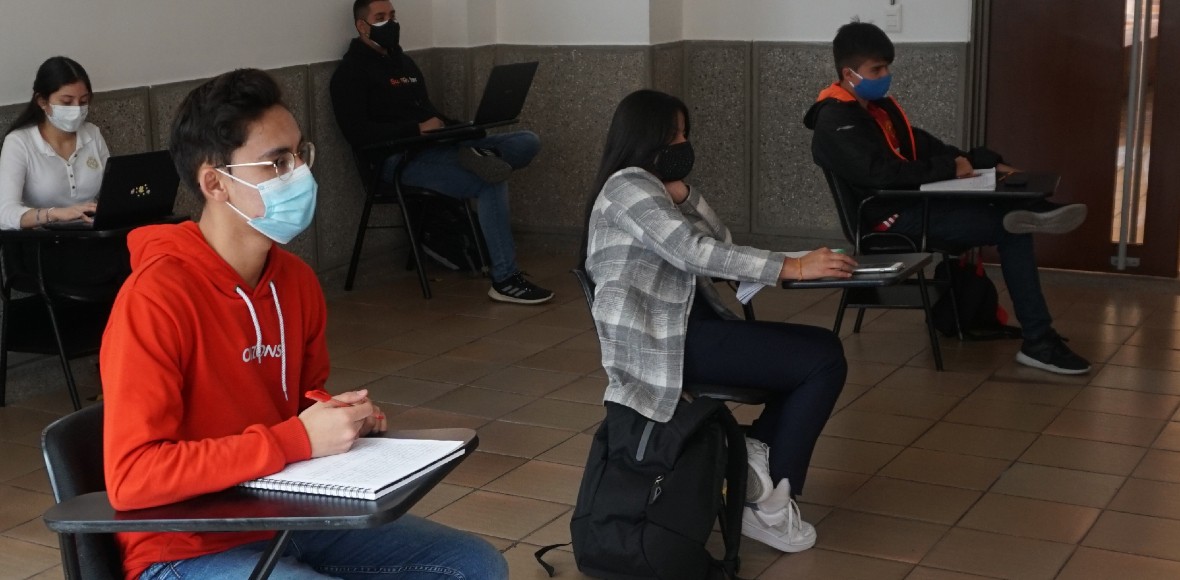 Jóvenes a la U Alcaldía de Bogotá becas Universidad Sergio Arboleda
