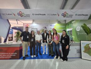 ESTUDIANTES DE LA MAESTRÍA EN GESTIÓN DE INFORMACIÓN Y TECNOLOGÍAS GEOESPACIALES PARTICIPARON EN LA F-AIR COLOMBIA 2025