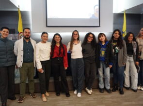 COLABORADORES SERGISTAS APRENDIERON ESTRATEGIAS PARA ENSEÑAR A ESTUDIANTES CON DIVERSIDAD FUNCIONAL COGNITIVA