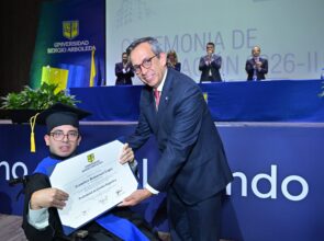 HISTORIAS DE PERSEVERANCIA Y SUEÑOS CUMPLIDOS MARCARON LAS CEREMONIAS DE GRADO DE LA SERGIO