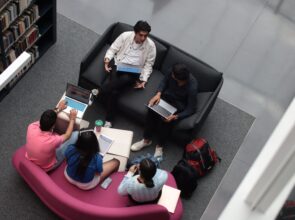 ¿HACE CUÁNTO NO INGRESAS A ADVISER? PODRÍAS ESTAR PERDIÉNDOTE BENEFICIOS EXCLUSIVOS PARA EGRESADOS SERGISTAS