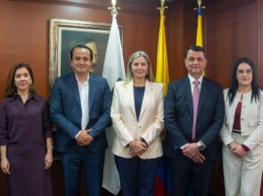 LA UNIVERSIDAD SERGIO ARBOLEDA Y LA OEI CREAN HUB IBEROAMERICANO DE INNOVACIÓN PARA IMPULSAR SOLUCIONES A DESAFÍOS TERRITORIALES